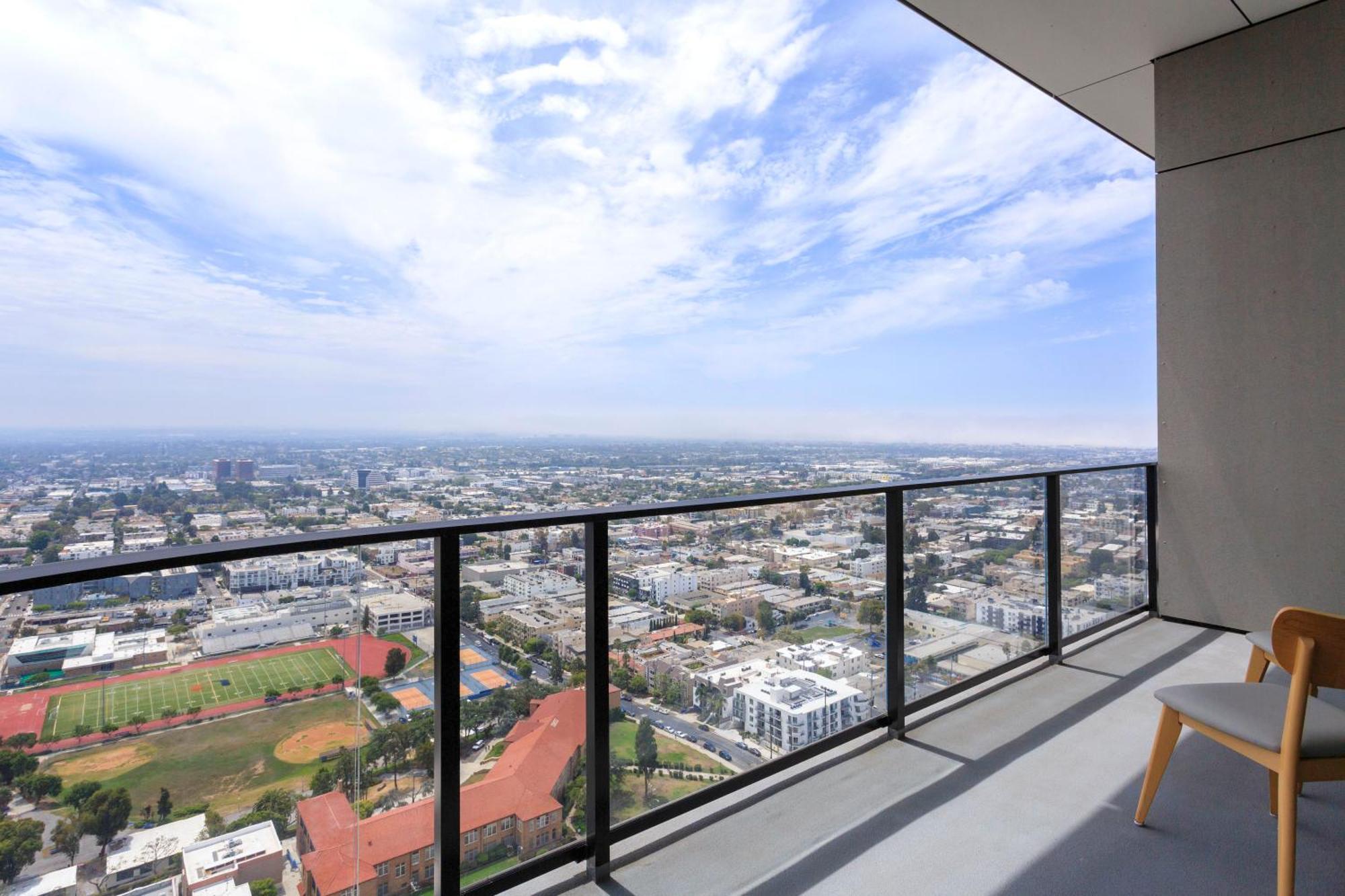 Отель Luxury Penthouse With Stunning Views Лос-Анджелес Экстерьер фото